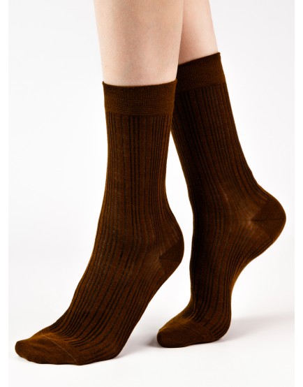 Шерстяные женские носки коричневого цвета